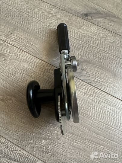 Закаточная машинка автомат Люкс-П продмаш