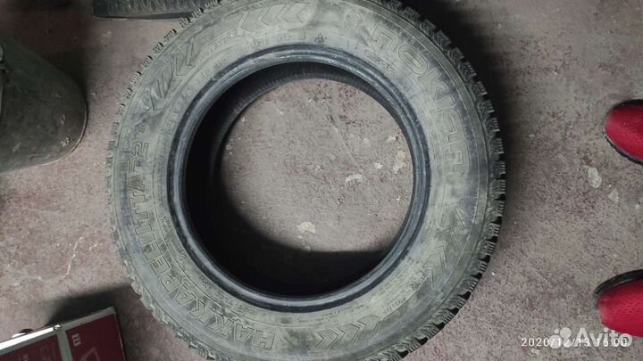 Nokian Tyres Hakkapeliitta 2 235/60 R16