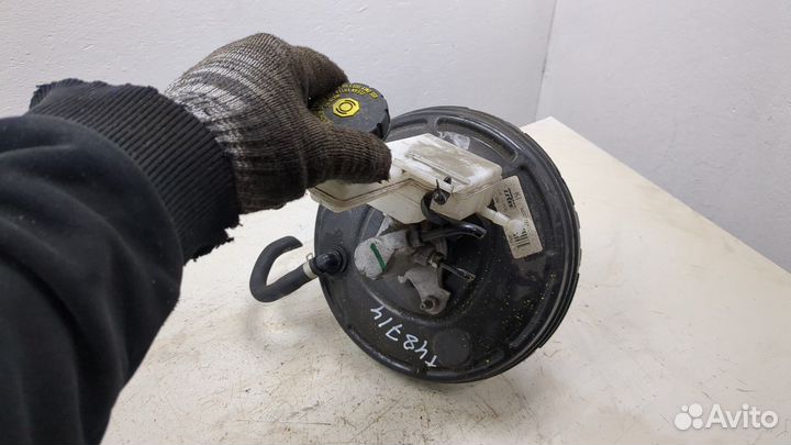 Цилиндр тормозной главный Nissan Juke