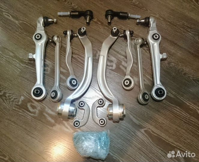 Рычаг audi A4/A5/Q5 08- пер.подв.верх.пер.прав