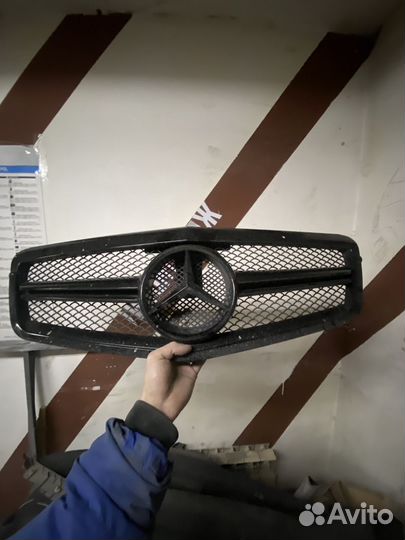Решетка радиатора на mercedes w 212