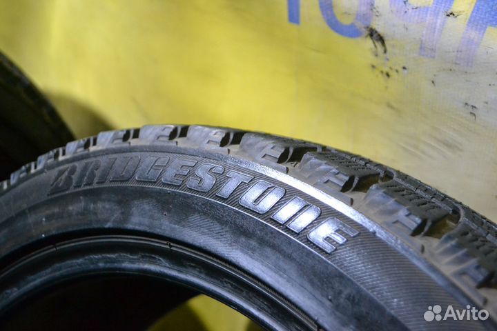 Bridgestone Blizzak Revo1 225/45 R17
