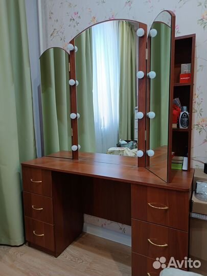 Трюмо трельяж с зеркалом