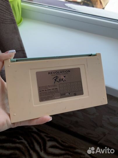 Тени для век