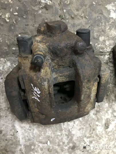 Задний суппорт BMW X3 Е83