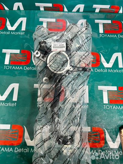 Кулак поворотный передний правый Toyota Land