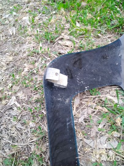 Дефлектор капота (мухобойка) раф 4