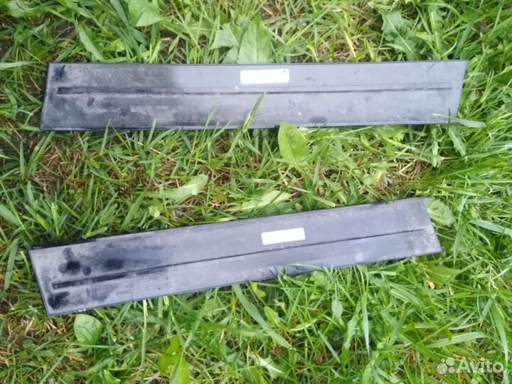 Молдинг стекла багажника MercedesA1666700287