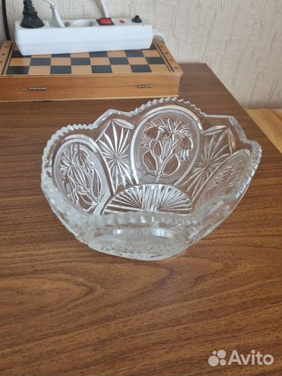 Ваза хрустальная