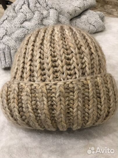 Шапка, варежки, перчатки, вязанные носки