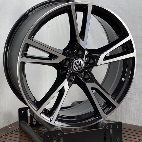 Литые диски Audi 8×R19 5×112