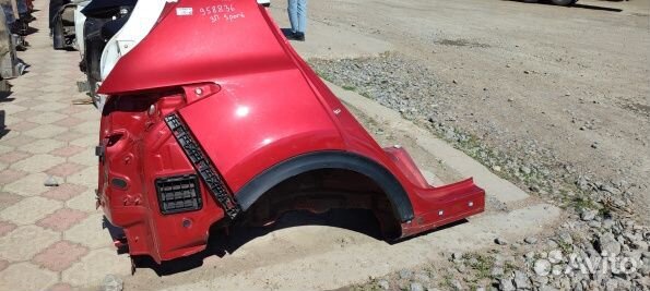 Задняя правая четверть Киа Спортейдж 4 с заходом