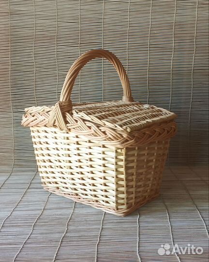 Плетеная Корзина с крышкой (пикник) ива