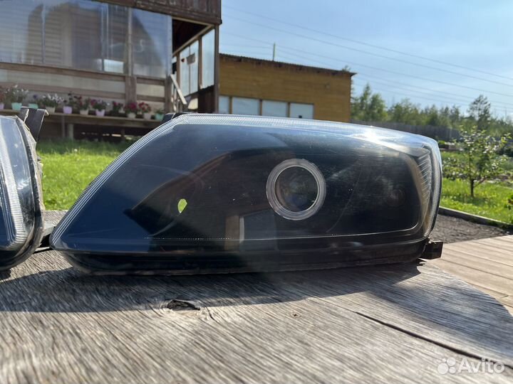 Фары на LADA granta