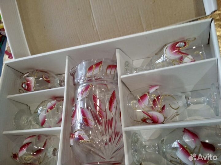 Графин и бокалы