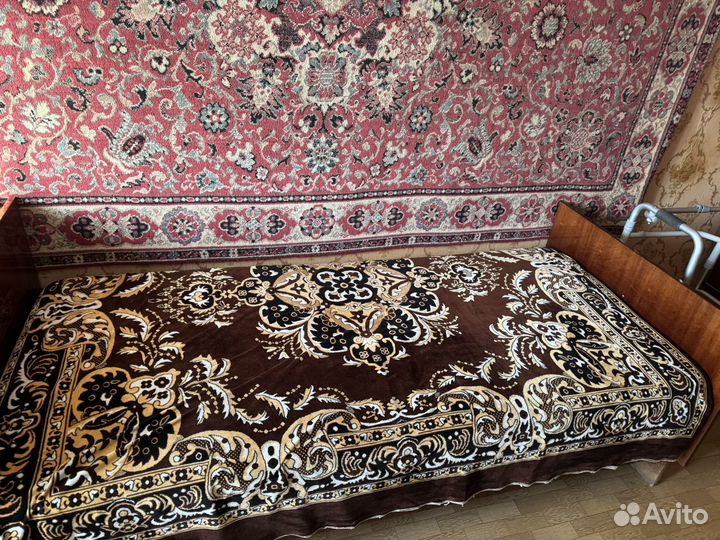 Кровать односпальная