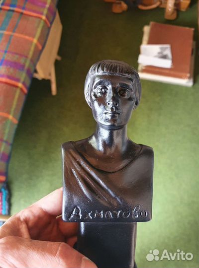 Бюсты классиков русской литературы