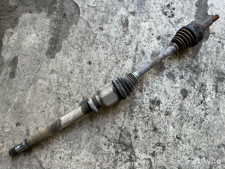 Привод правый Форд Транзит 2,2 передний привод