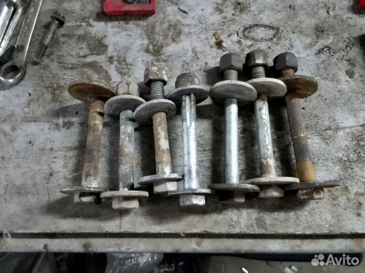 Развальные болты audi a8 d2
