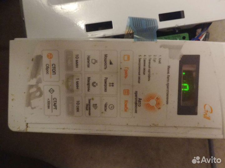 Микроволновка с тарелкой на запчасти