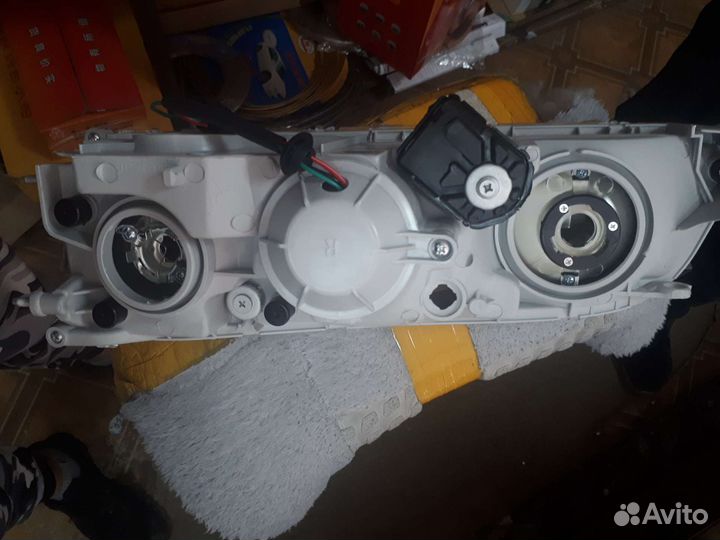 Фары тойота чайзер креста марк2 jzx90 gx90 jx