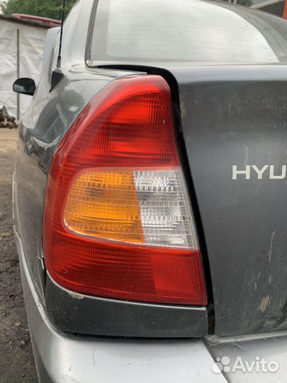 Фонарь задний левый hyundai accent 2