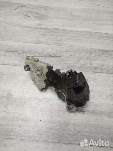 Задний левый замок двери nissan almera н15