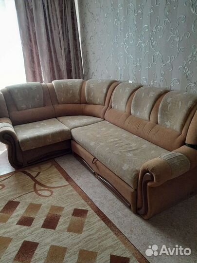Продаю угловой диван