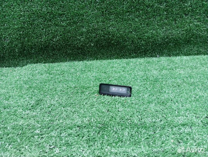 Фонарь подсветки номерного знака VAG Volkswagen Pa