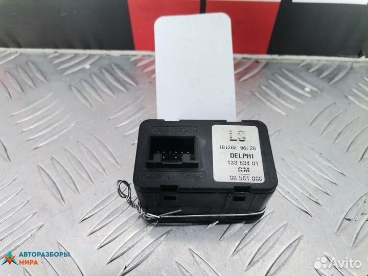 Блок управления стеклоподъемниками Opel Zafira (A)