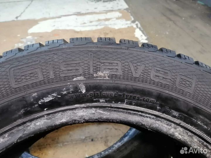 Gislaved Nord Frost 5 235/55 R17