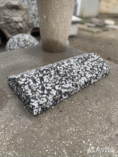 Блоки для забора. Забор из бетона. Столбы