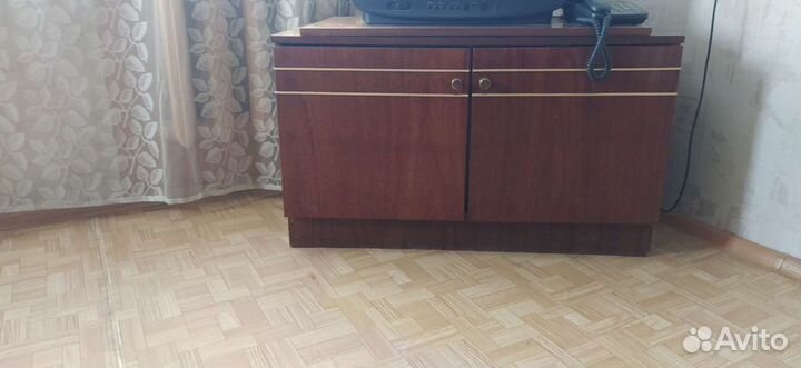 Тумба под телевизор
