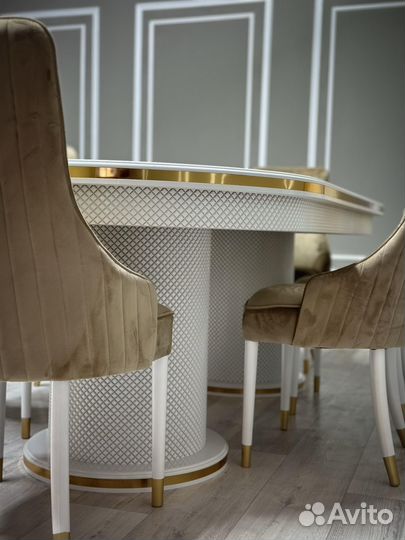 Кухонный стол