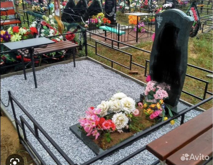 Памятники гранитные. Установка, благоустройство