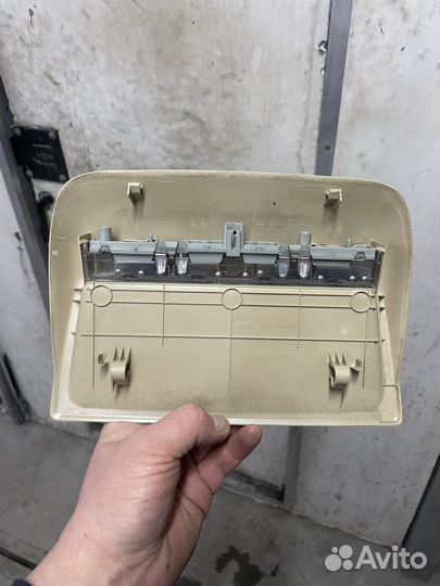 Дополнительный стоп сигнал Toyota