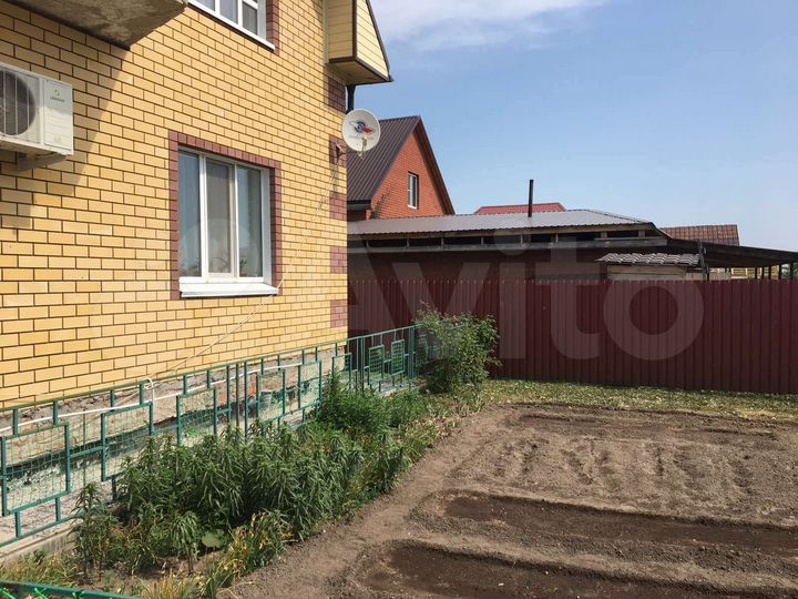 Дом 222 м² на участке 18 сот.