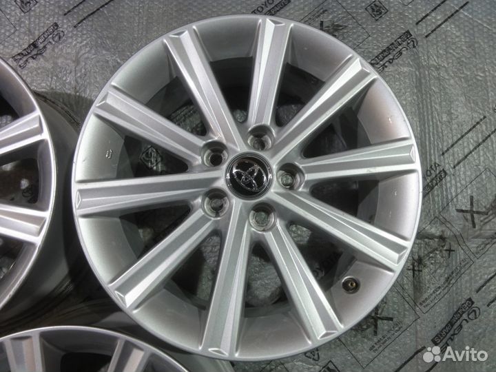R17 оригинал на Toyota Camry 50/55,б\у,3 диска