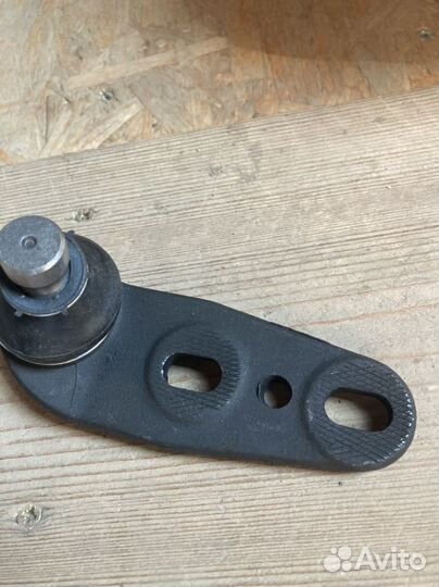 Шаровая опора на audi новая