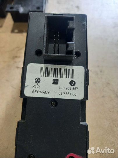 Блок Управления Стеклоподъемниками Пассат Б5 гольф