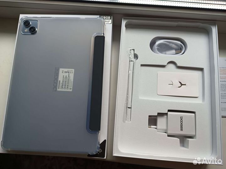 Планшет doogee T 10