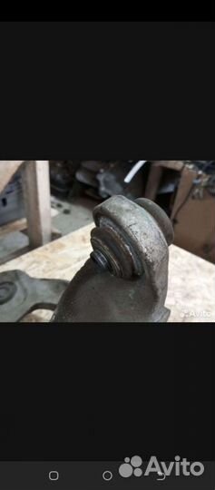 Кулак задний BMW x5, x6, e70, e71, f15, f16