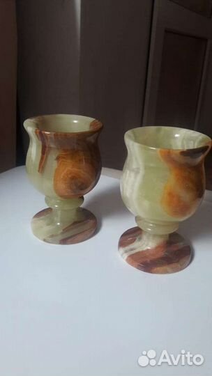 Рюмки и пепельница