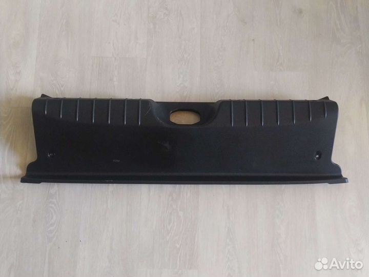 Облицовка задней панели Лада Веста седан