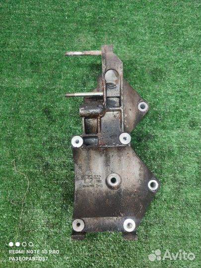 Кронштейн компрессора кондиционера Chevrolet