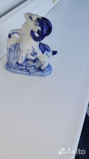 Статуэтка. Гжель. Горный козёл