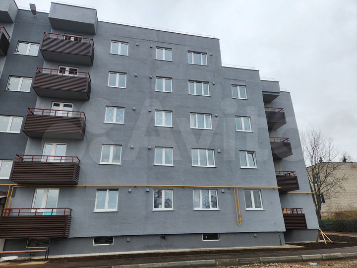 3-к. квартира, 81,6 м², 2/5 эт.