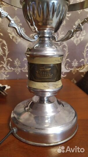 Настольная лампа