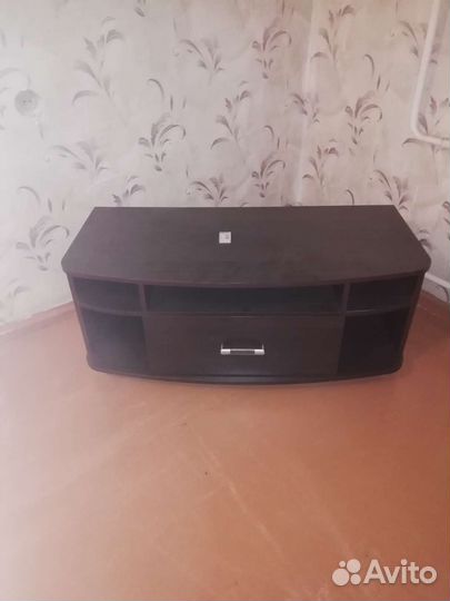 Тумба под телевизор