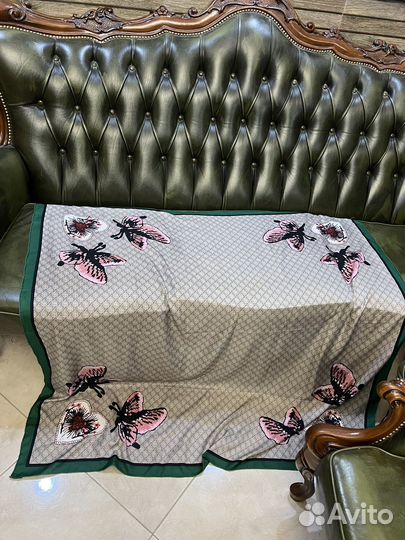 Шелковый платок Gucci 130 см